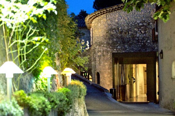 CORSE IKEJIME Restaurant Lounge LE MOULIN DE MOUGINS